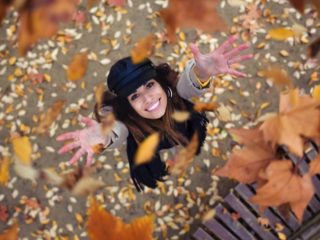 この秋「運気が超絶向上する方法」がわかる4択占い！ 〇〇するだけでグンと引き寄せ… Love Me Doの当たる助言！