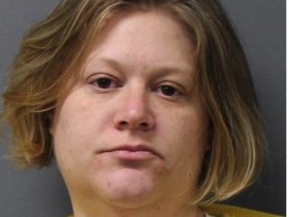 【殺人】母親が実子二人を絞首刑＆犬とセックス！ 8歳と4歳を吊るし…残酷すぎる鬼畜母の犯行発覚！