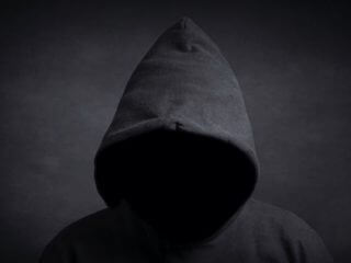 「台湾企業が日本国民の個人情報を組織的にハッキング」消されたニュースの真相　自民党総裁選裏側！