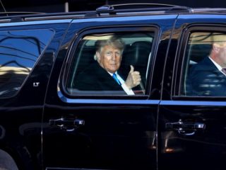 【超重要】メディアがひた隠す「増え続けるトランプ支持」！ バイデンの醜態大量流出もうすぐ、日本はディープステートに陥落…ジェームズ斉藤！