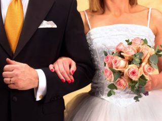 【驚愕】4回結婚し、3回の離婚して連続32日間の有給休暇を取得した男！ その手があったか!!