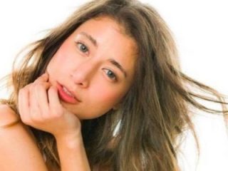 「毎回、超年下の男性タレントと肉体関係に…」超ビッグネーム大女優Xが若手に強いたヤバい枕営業