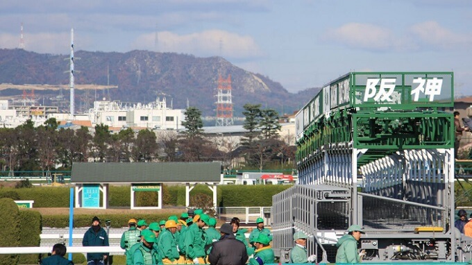 JRA宝塚記念（G1）で特大万馬券のチャンス!! マスコミが完全ノーマークの超穴馬2頭を緊急公開、レイパパレもクロノジェネシスも危険!?の画像1