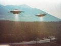 「UFOが車のエンジンを止めた」豪公式UFOレポートの続報がヤバい！ 宇宙人が麻痺装置発射、猫エイリアン…！