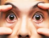 しっかり寝たければ「目をカッ開いていればよい」と判明! 学者が究極の不眠解消法と目覚め方法を紹介