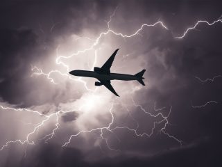 航空業界に囁かれる都市伝説「7の呪い」とは？ 偶然とは思えない恐怖の過去が…！