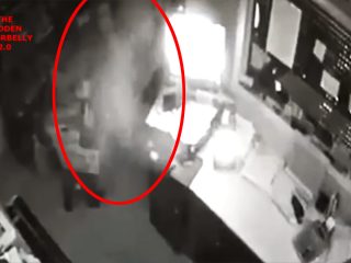 防犯カメラが記録した心霊映像？白い上着に短く刈り込んだ髪…怪奇現象多発の店