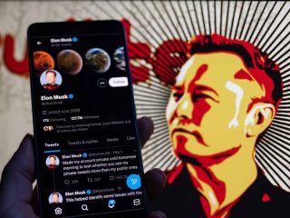 イーロン・マスクが宇宙人とUFOについて語る！ 「そこら中にエイリアンがいるはず」