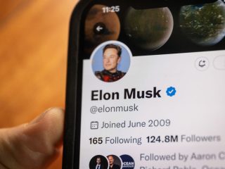 イーロン・マスクが衝撃発言！ 「宇宙人の友達が訪ねてきた」 火星人説の信ぴょう性高まる？