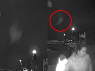 羽ばたく天使が撮影される？ 玄関カメラに映った奇妙な飛行物体＝英