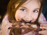 カニバリズムと食人の真実まとめ! 歴史的な10の事例