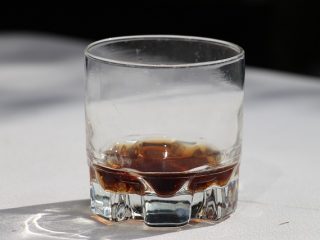 命を取り留めた翌日に自殺……未解決事件「青酸コーラ無差別殺人事件」