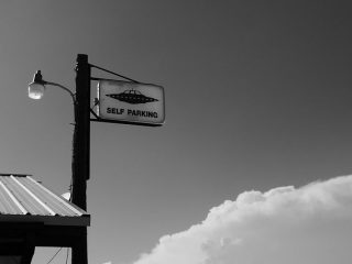 米政府のUFOとエイリアンに関する陰謀は存在したのか？AARO（全領域異常解決局）が1945年からの膨大なUFOに関する調査報告書を発表