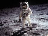 「アポロ11号とUFO遭遇の謎」宇宙飛行士たちは何を見たのか?