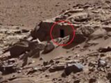 火星の地表に現れた“謎のドア” は自然現象か、それとも隠された入口なのか…再び注目が集まる!
