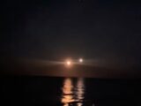 【驚愕映像】“海から出現したUFO”が撮影される！緊迫感が伝わる鮮明映像