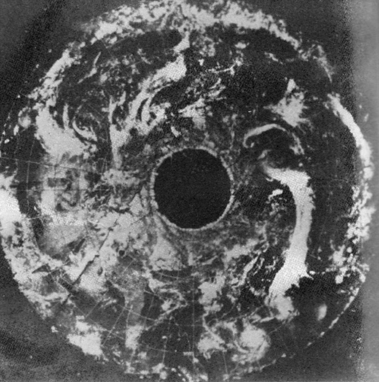 「地球空洞説」の真相とは!?地球内部の“もう一つの世界”を示す11の論拠の画像2