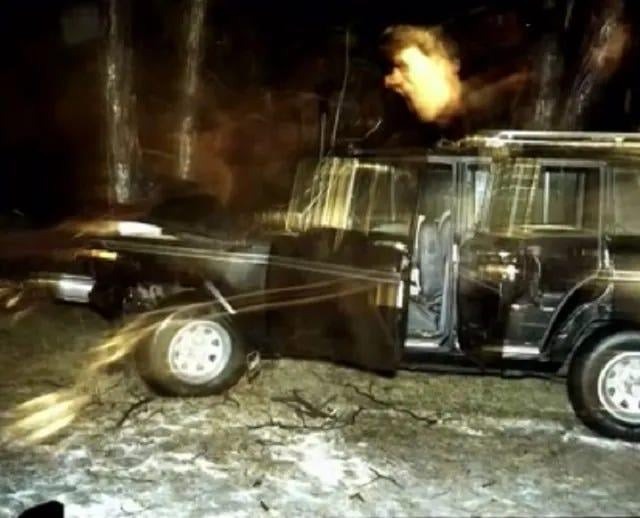 【戦慄心霊写真】事故現場に残された断末魔の叫び…亡き少年と愛犬の霊が写り込んだ衝撃の1枚の画像1
