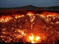 奇景「地獄の門」、半世紀の炎がついに鎮火へ！？トルクメニスタン政府が発表した“鎮火”の真相