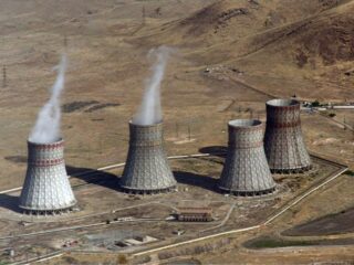 次のチェルノブイリか？ “いつ爆発してもおかしくない”旧ソ連時代の原発の恐怖