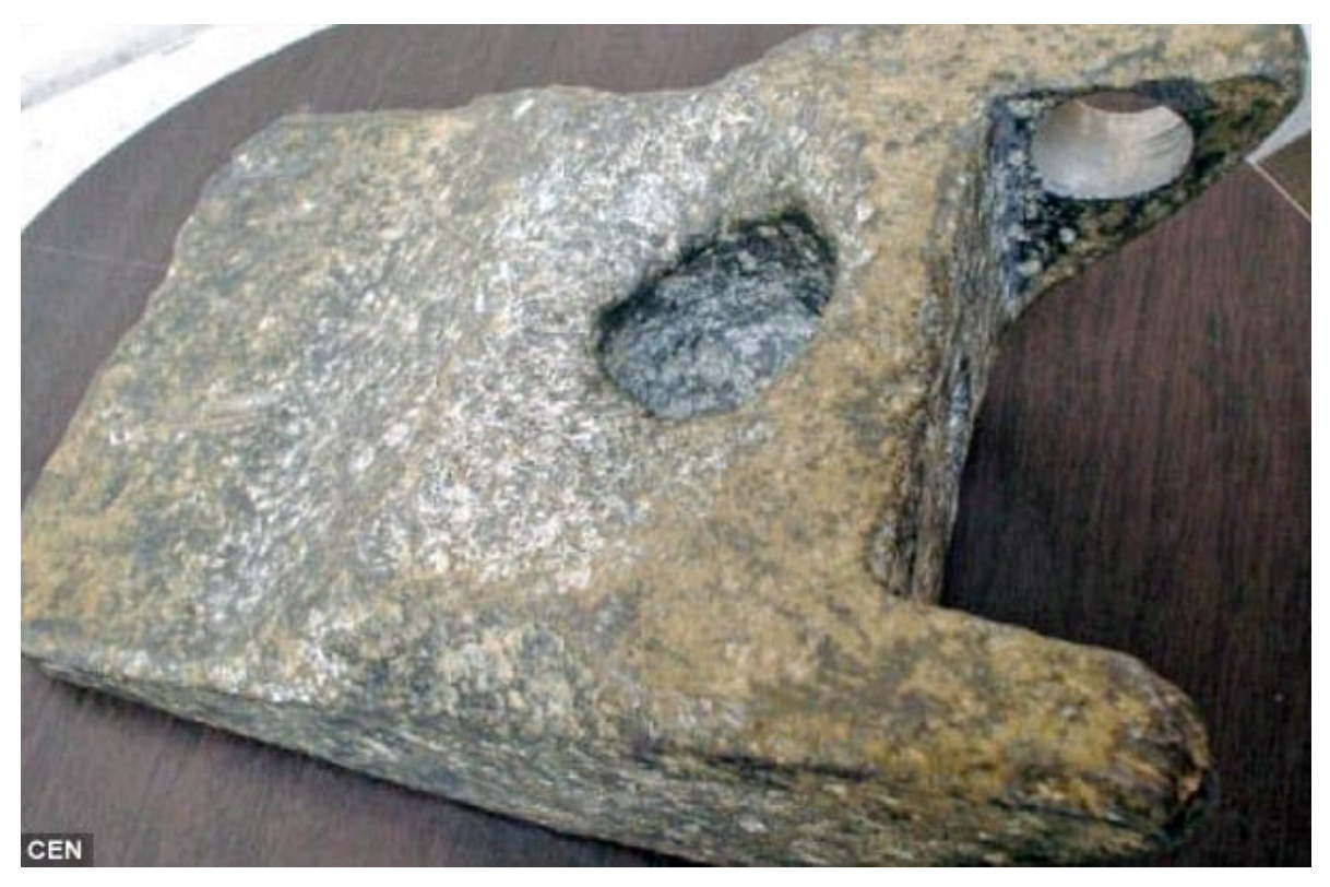 「起源は未だ不明」博物館に眠る25万年前の“オーパーツ”… 謎のアルミ合金はUFOの一部か、超古代文明かの画像2