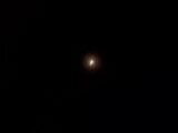 夢の国に“UFO”出現?ディズニーワールドを震撼させた「静止する光る球体」その正体とは
