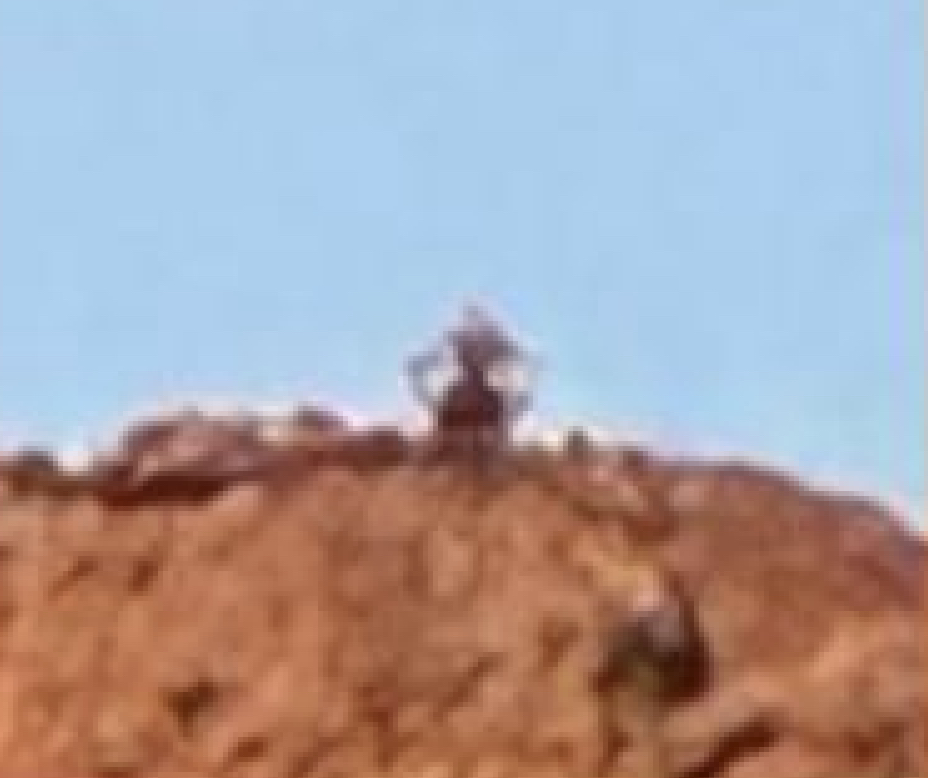 標高4200mに“謎のヒューマノイド”出現! 誰もいないはずの山頂に写り込んだ“それ”の正体とは=米コロラドの画像1