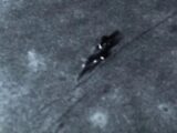 月の裏側に墜落した“UFO”か?研究者が発見した「長さ190mの金属物体」が不自然すぎる