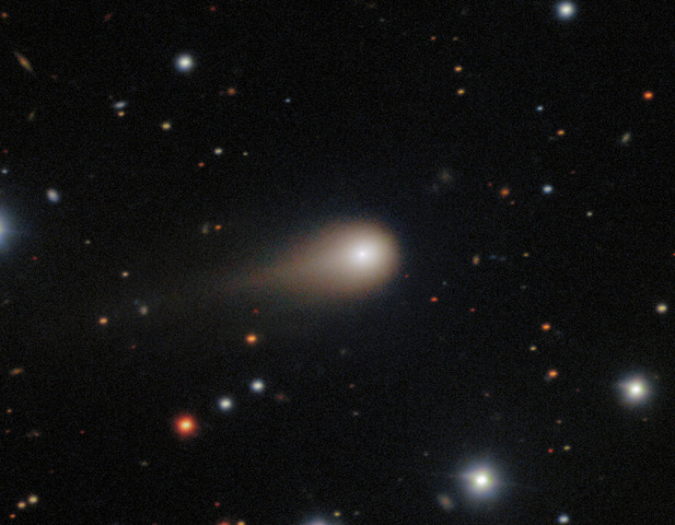 【衝撃】質量330億トン以上？ 謎の恒星間天体「3I/ATLAS」は“異常な塊”だった！それは彗星か、宇宙船かの画像1