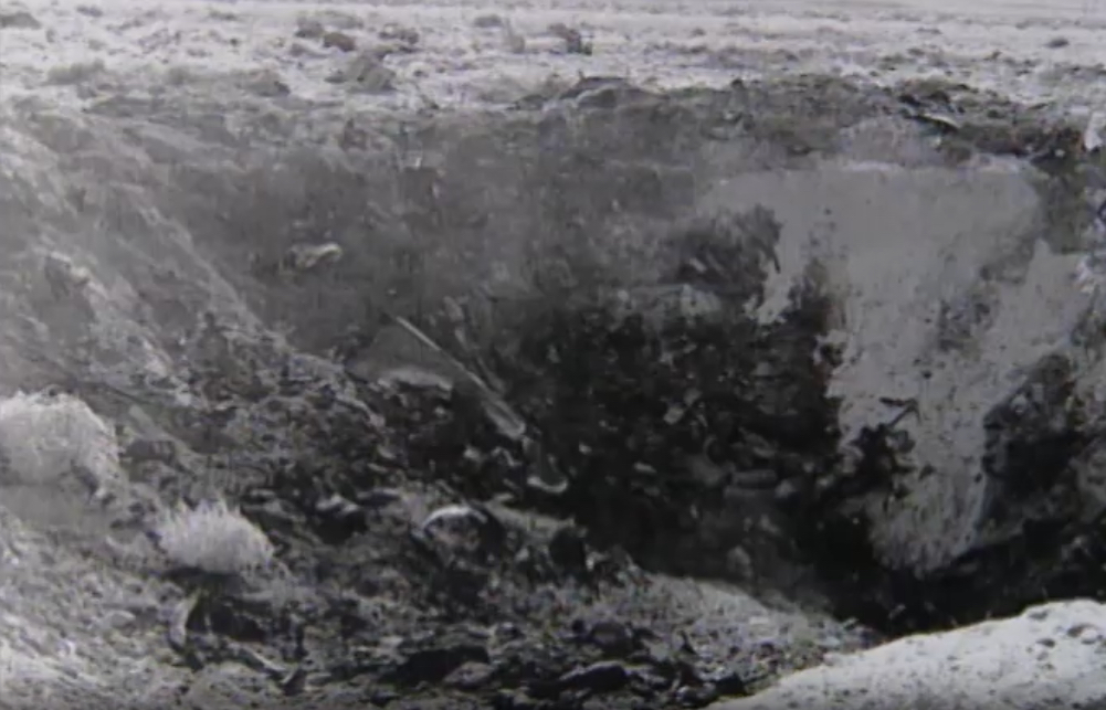 米国立公文書館に「ロズウェル事件」の映像が出現 ― UFOの残骸と“エイリアンの死体”が写っているのか？の画像1