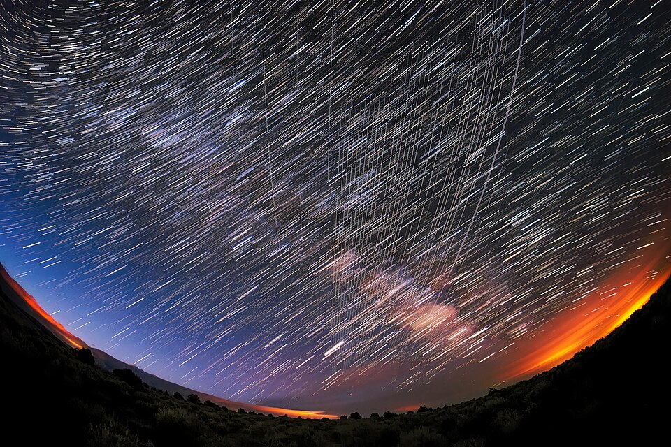 「毎日4機のスターリンク衛星が地球に落下している」― 専門家が警告する“宇宙ゴミ”の脅威と大気への未知なる影響の画像3
