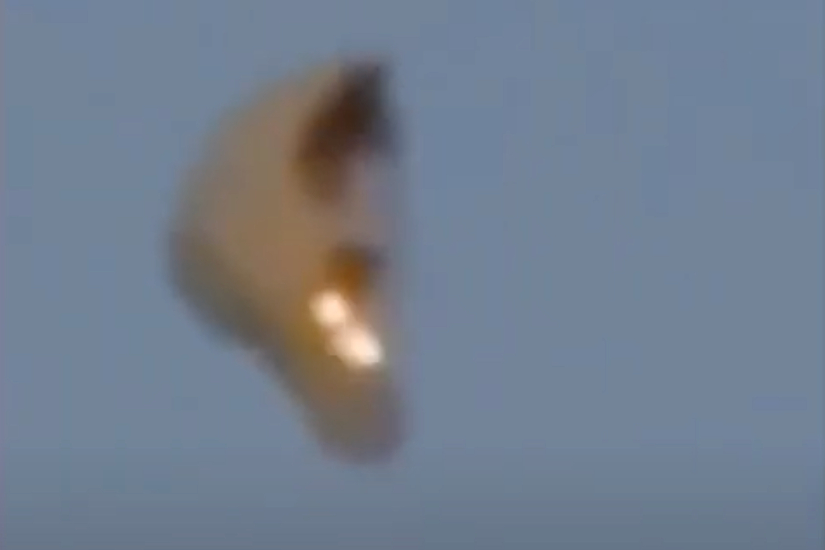 「まるでアイアンマンだ」― パイロットが遭遇した謎すぎるUFO、管制官との交信記録が公開されるの画像3