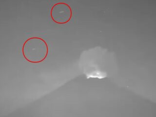 火山上空にUFOの大群が出現？― “エイリアンの秘密基地”とされるポポカテペトル山で謎の発光体が乱舞