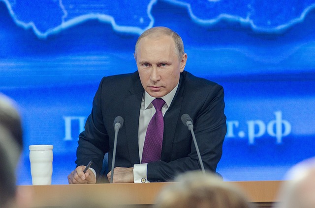 プーチンお抱え科学者が予言「西側が殺人ウイルスを撒き、LGBTQ思想で人類を滅ぼす」―その後の世界はロボットが支配の画像1