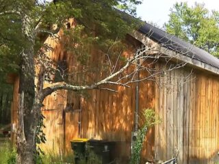 映画『死霊館』の“呪われた家”、人気YouTuberが「借金のカタ」に差し押さえる権利を購入 ― 前代未聞の“呪いの家”争奪戦が勃発