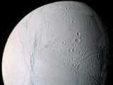 「地球外生命体の最有力候補」に ― 土星の衛星エンケラドゥスに“生命誕生”の条件が揃っていることが判明