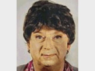 56歳の息子が「82歳の母親」に変装して役場へ… 年金詐欺の裏で隠されていたミイラ化した遺体