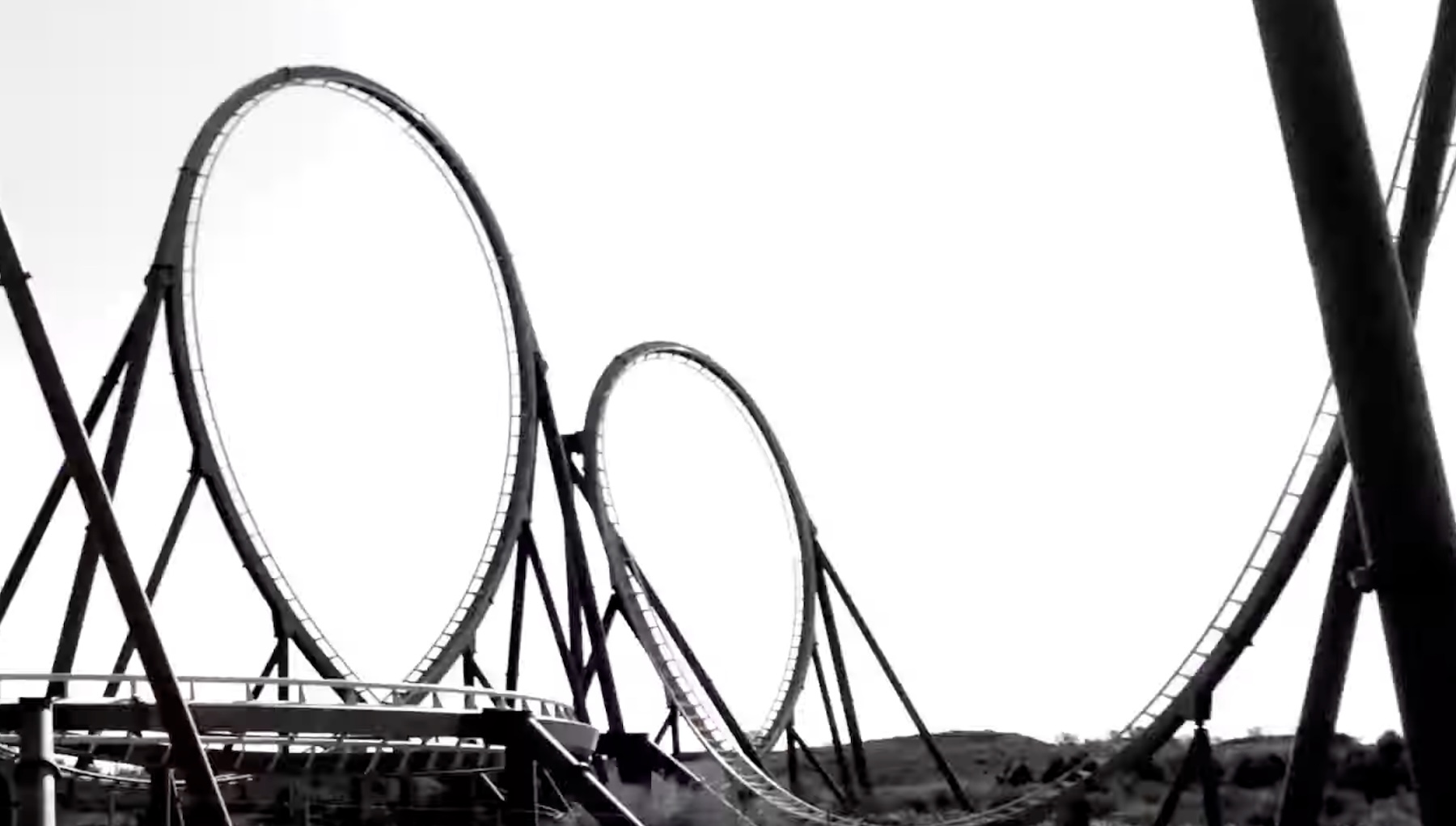 乗れば必ず“死”に至る「安楽死ジェットコースター」多幸感の中で脳を窒息させる、あまりにも残酷な60秒間のシミュレーションの画像2