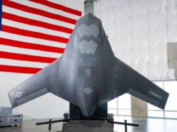 AI頭脳が操り“垂直離着陸”する次世代戦闘ドローン「X-BAT」― その不気味な機体が戦場を支配する日