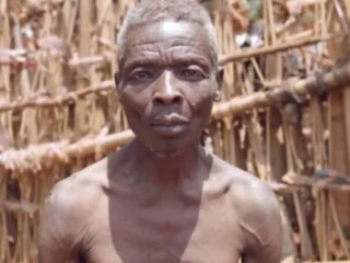 女性を恐れて“56年引きこもる男”を女性たちが生かしていた。「女性恐怖症」の男性が生きる奇妙なパラドックス