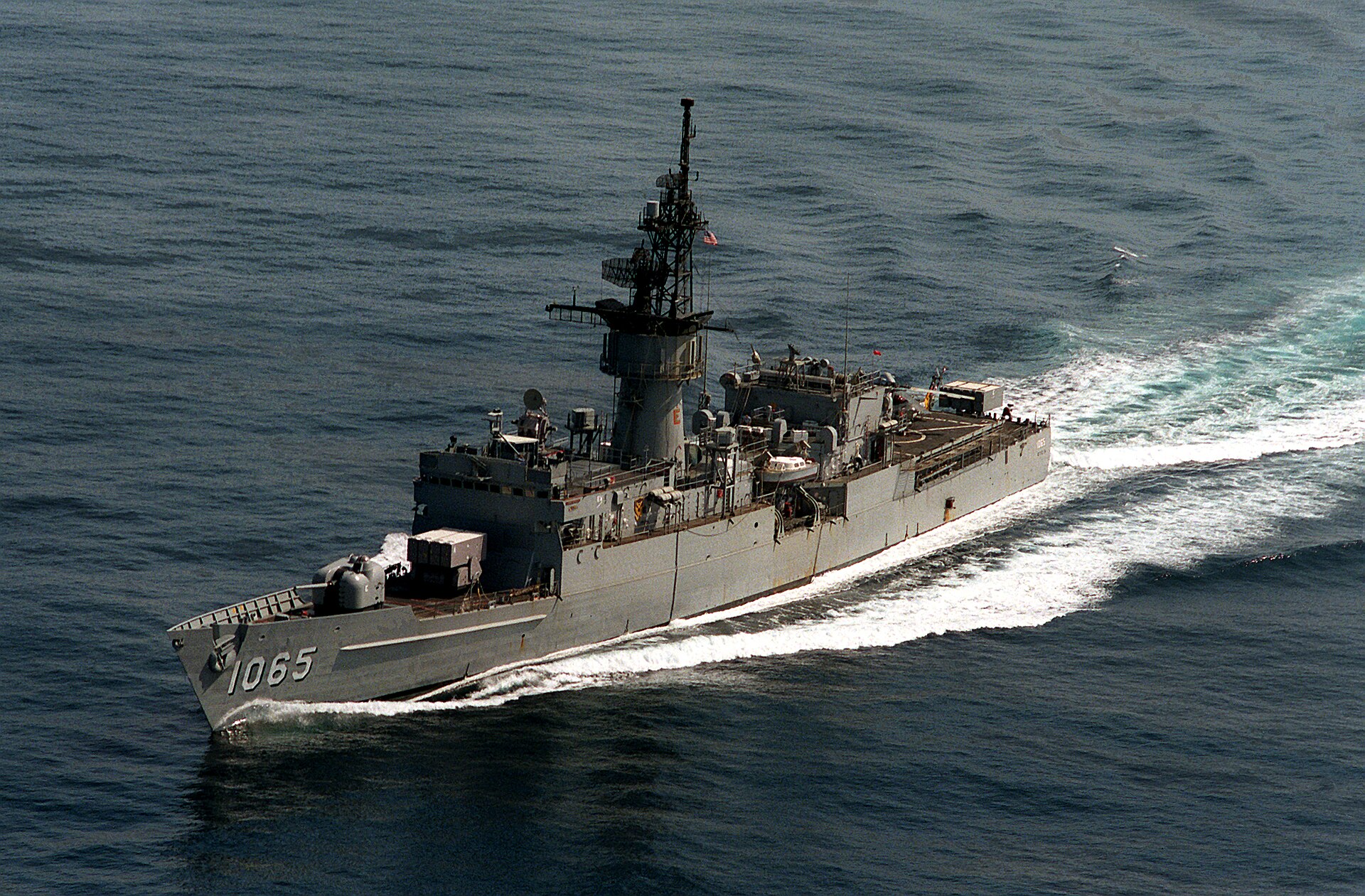 米軍艦を襲ったのは“クラーケン”なのか？ 「USSスタイン号事件」で発見された“巨大すぎる爪”の正体とはの画像2