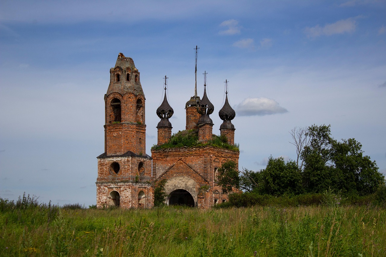 夢のマイホームの床下から「83体の遺体」が出現… そのまま埋め戻して生活する夫婦のメンタルが強すぎるの画像1