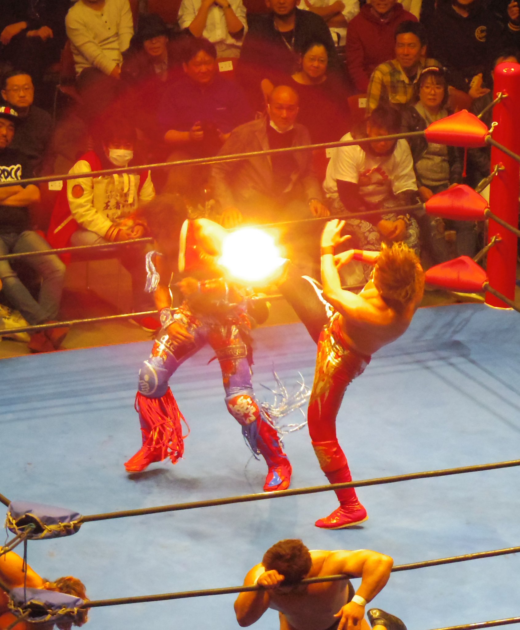 “発光している”と話題のプロレスラー宮原健斗を直撃取材 —— 不思議な光は偶然か、エネルギーかの画像3