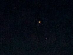 ポーランド上空に謎の「脈打つオーブ」が出現!? 不気味な発光体と分離する小型UFOの正体とは