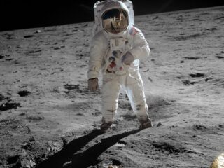 アポロ11号の「最高画質テープ」消失の真相とは… エイリアン隠蔽ではなくNASAの“経費削減”で上書きされていた！？