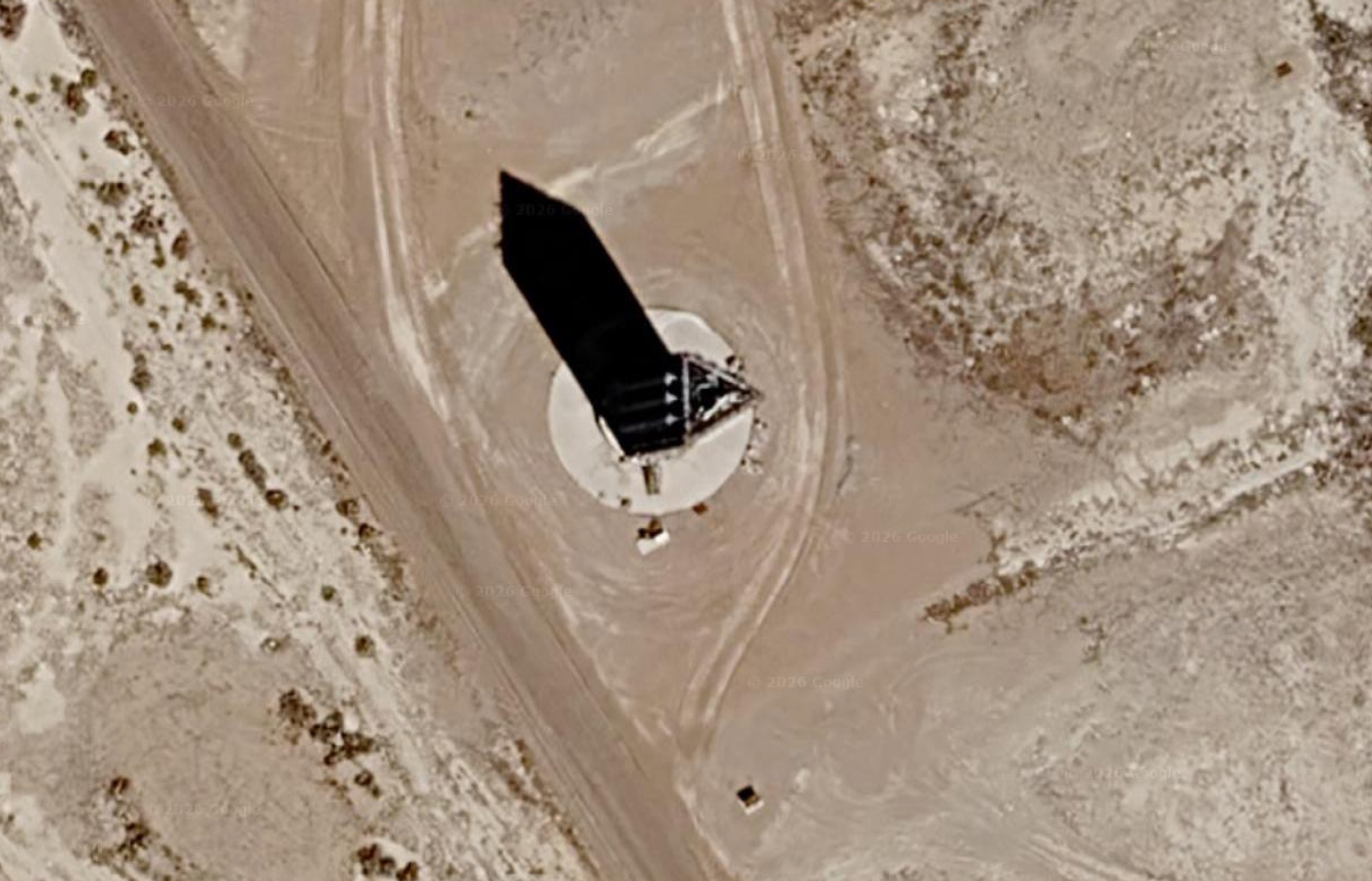 ネバダの砂漠に浮かぶ「謎の巨大三角地帯」を発見！ 古代遺跡か、宇宙人へのメッセージか、その正体とは…の画像3