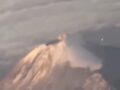 ポポカテペトル山上空で「謎の発光オーブ群」を激写