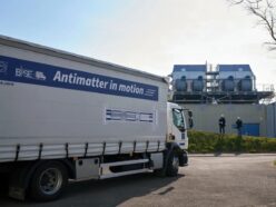 人類史上初！ 「反物質」をトラックの荷台に乗せて運ぶ実験に成功、爆発の危険性は？