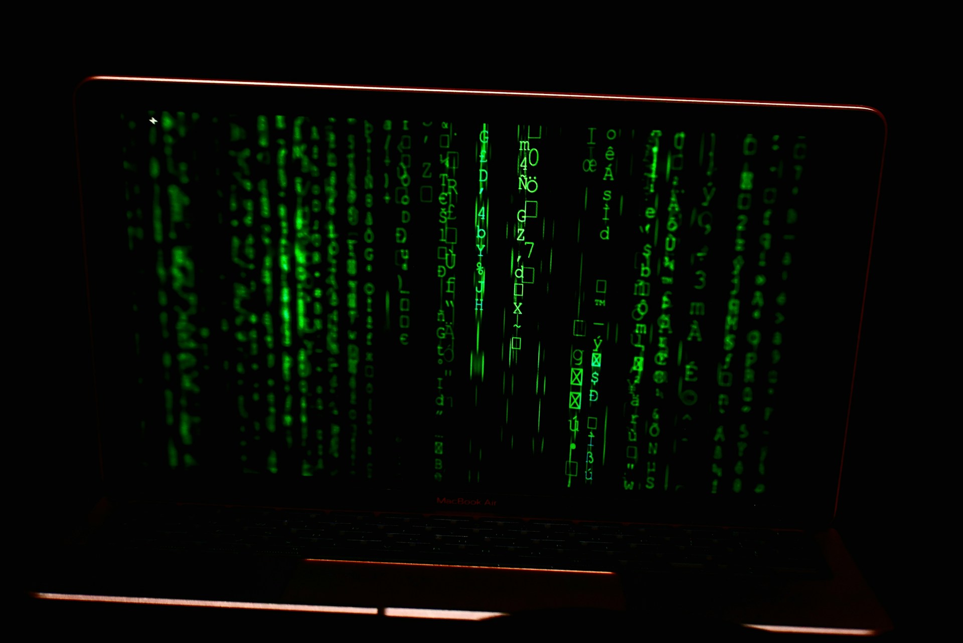 NASAをハッキングして「葉巻型UFO」の鮮明画像を見てしまった男、ゲイリー・マッキノンが語る戦慄の真実の画像3