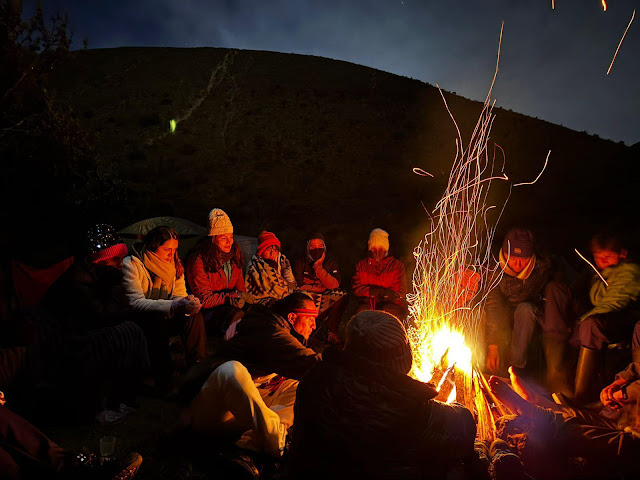 「光の生命体」の召喚に成功!? エクアドルの山中でUFO研究家グループが撮影した“ローブ姿の発光体”の画像3